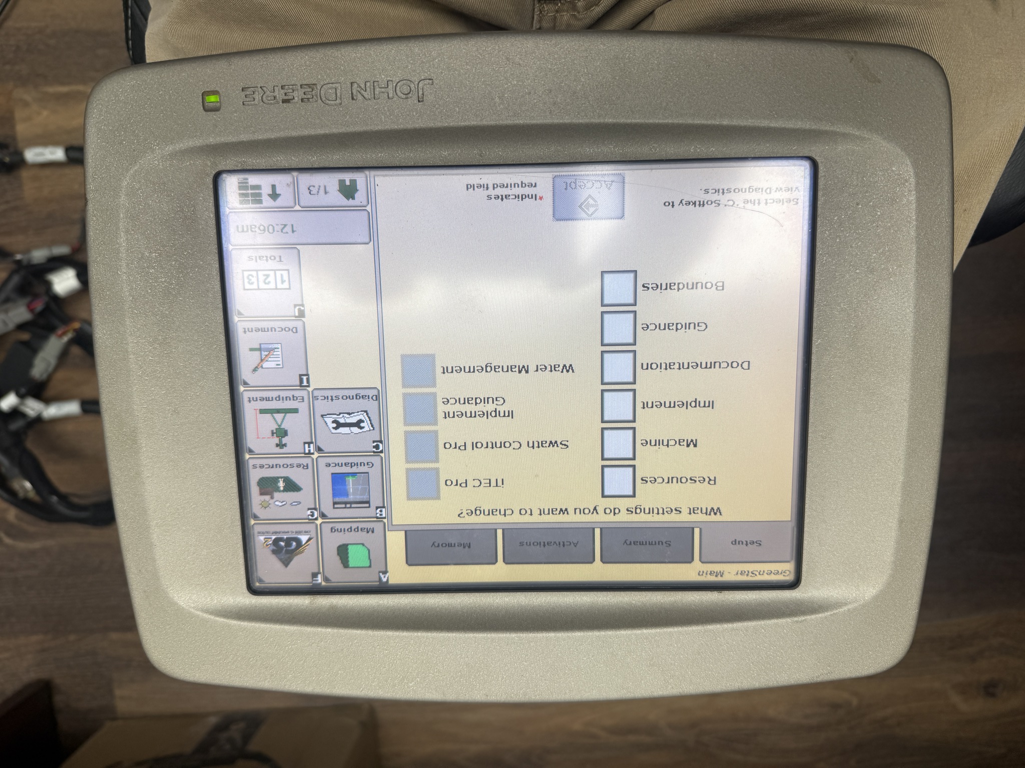 2009 John Deere 2600 Image 1