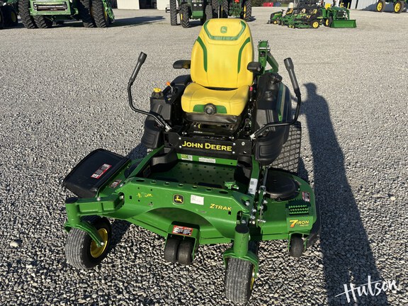 Photo of 2024 John Deere Z950R