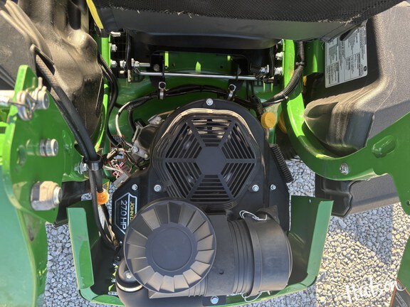 Photo of 2024 John Deere Z950R