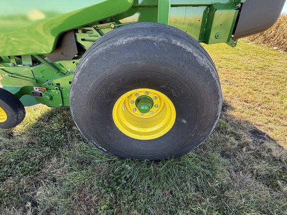 2025 John Deere 561M - Photo5