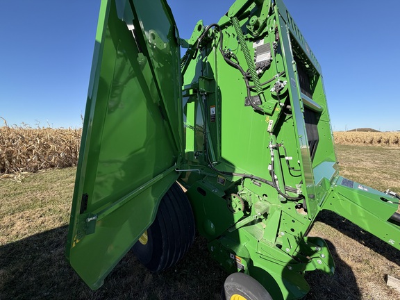 2025 John Deere 561M - Photo8