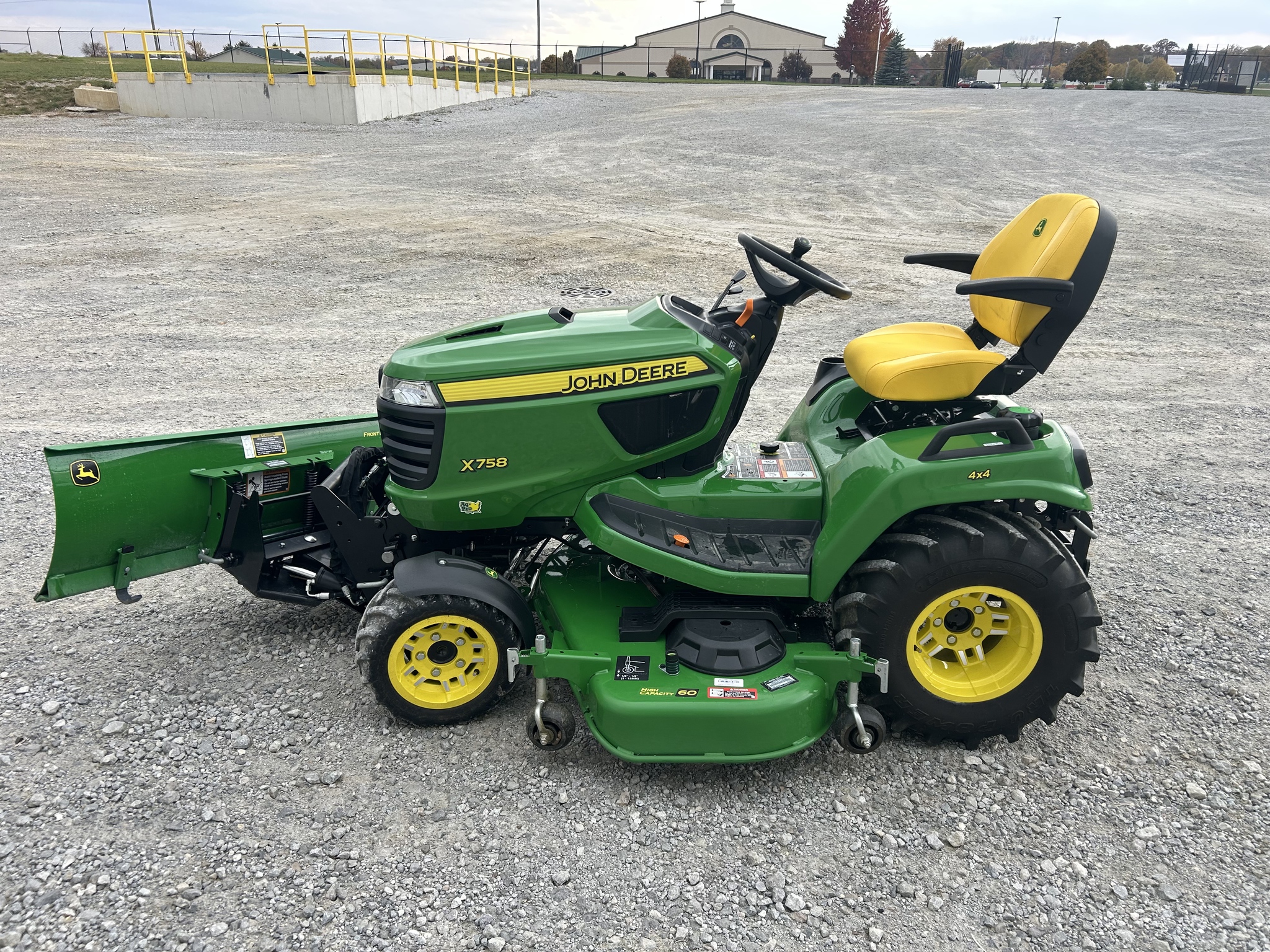 2025 John Deere X758 Image 4