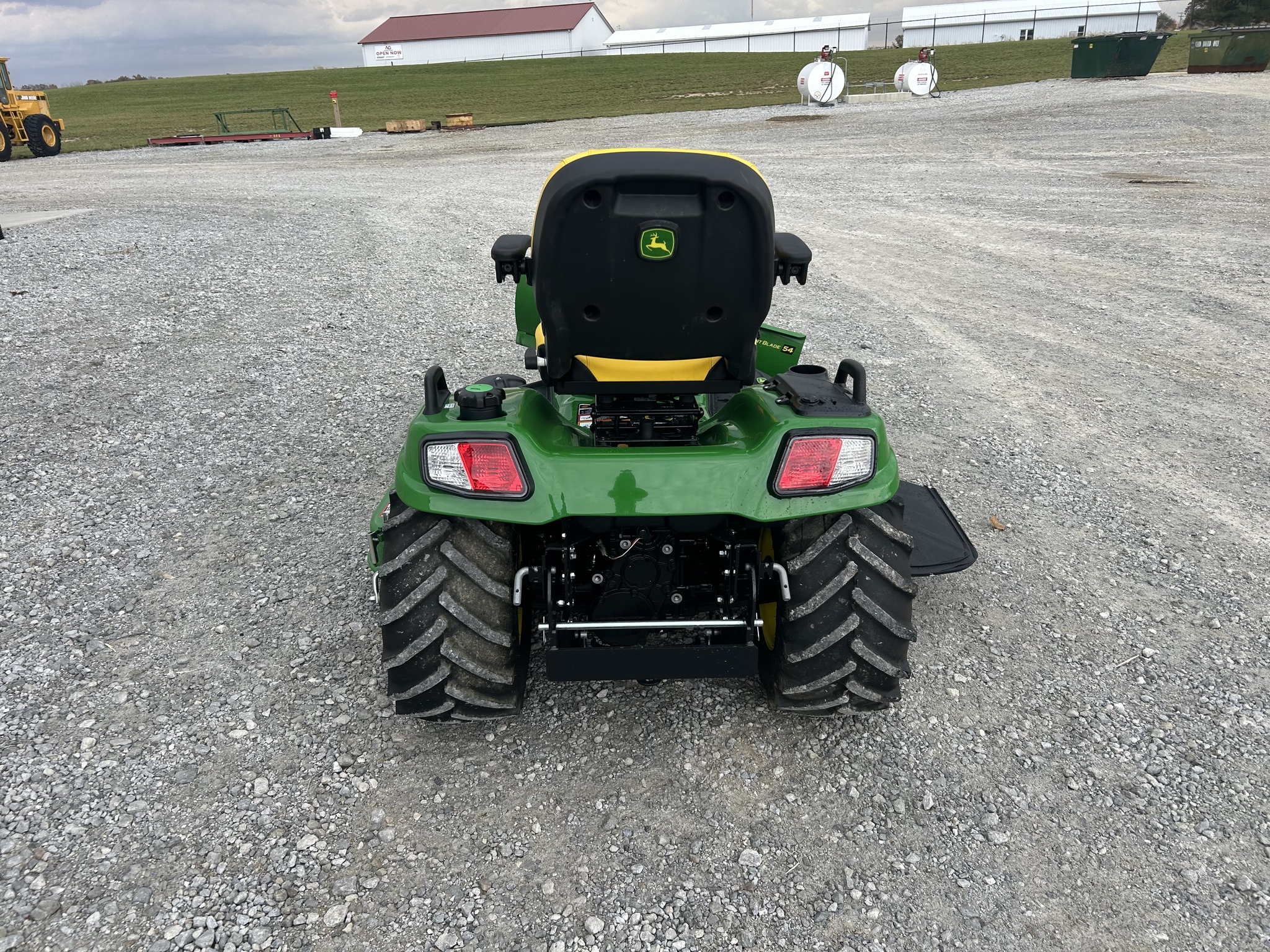 2025 John Deere X758 Image 6