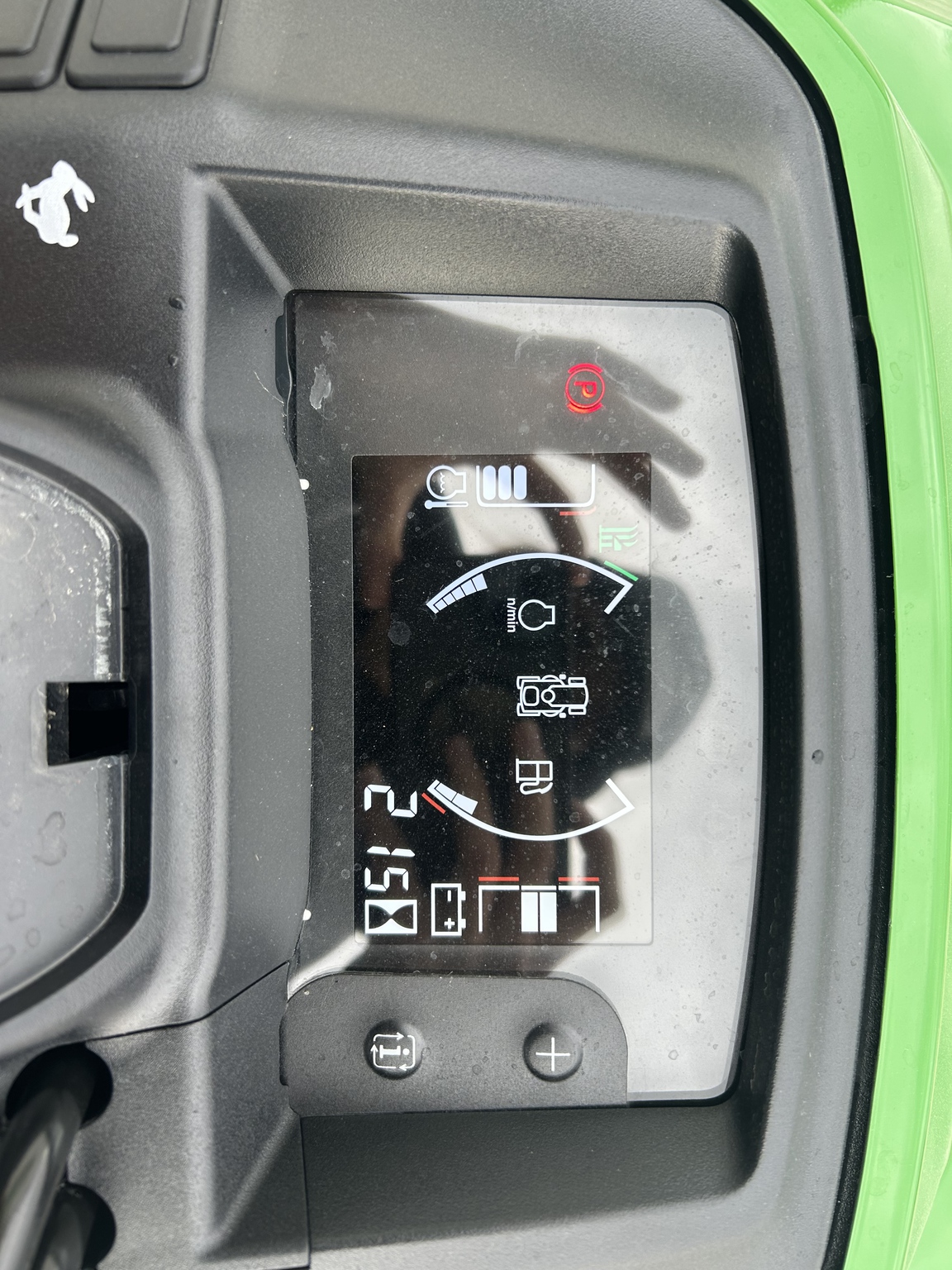 2025 John Deere X758 Image 8