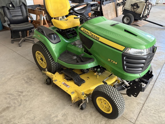 2021 John Deere X734 - Photo3