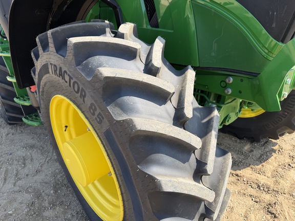 2025 John Deere 6R 175 - Photo12