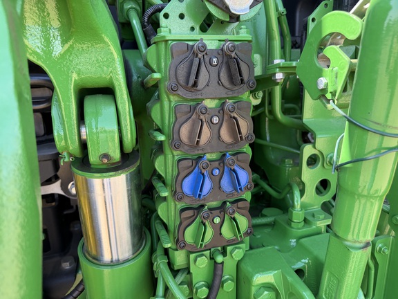 2025 John Deere 6R 175 - Photo26
