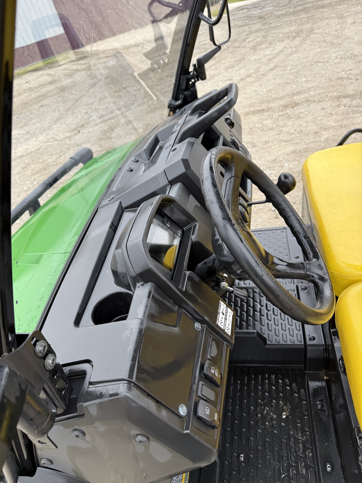 2022 John Deere XUV 835M Image 8