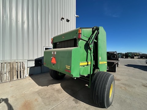 2009 John Deere 568 Image 5