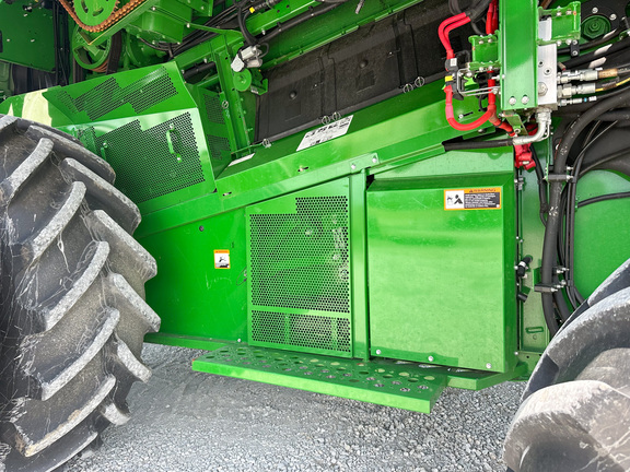 2021 John-Deere S780