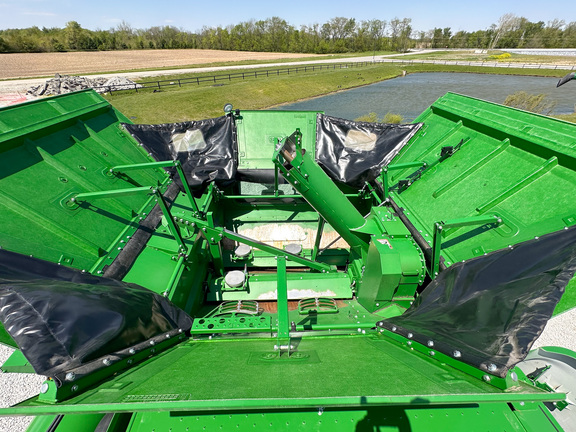 2021 John-Deere S780