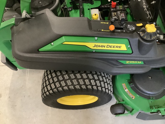 Photo of 2022 John Deere Z950M
