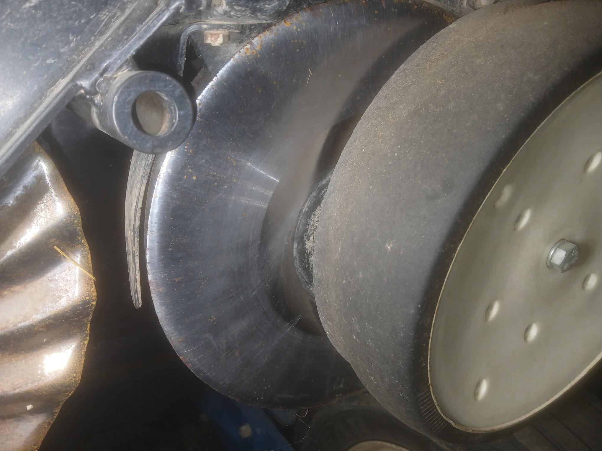 2014 Kinze 3600 12/24 Image 6