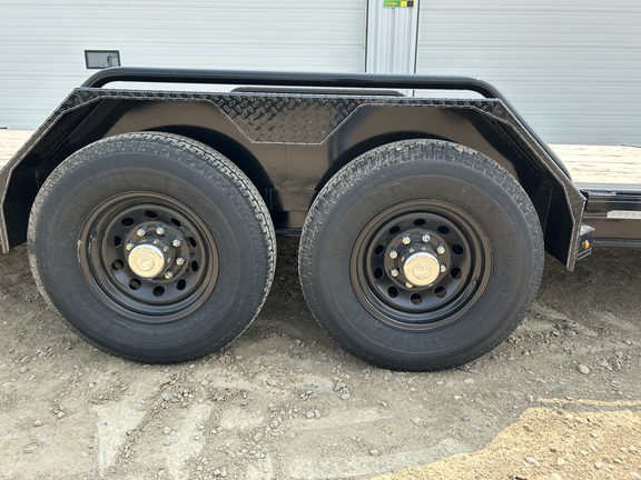 New In-Stock 2026 Double A CT147-20 Trailers at Horizon Ag & Turf in St. Paul, AB - Photo8