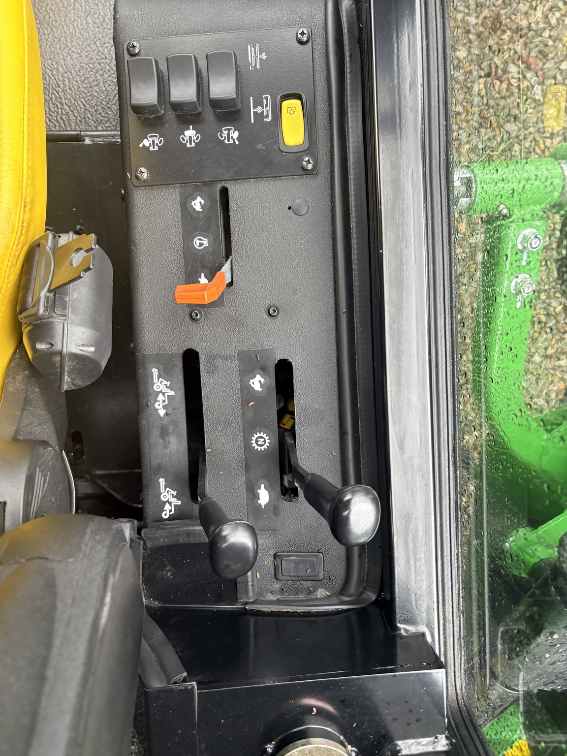 2025 John Deere 1600 Image 4