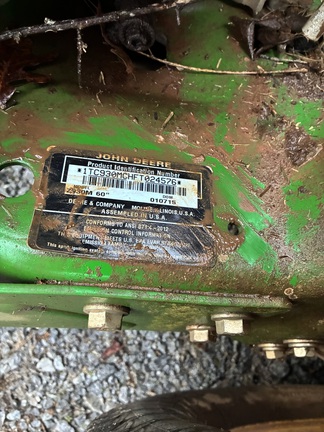 2015 John Deere Z930M Photo 2