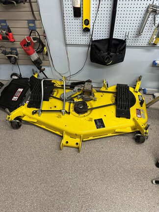 2022 John Deere X739 - Photo6