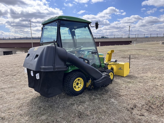 2022 John Deere X739 - Photo5
