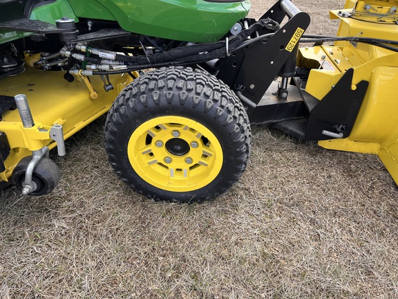 2022 John Deere X739 - Photo11