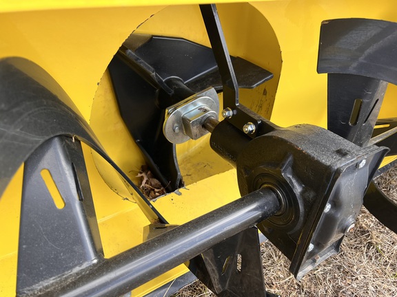 2022 John Deere X739 - Photo27