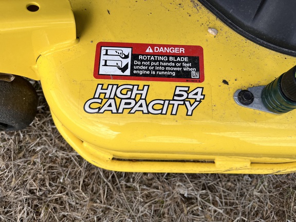 2022 John Deere X739 - Photo28