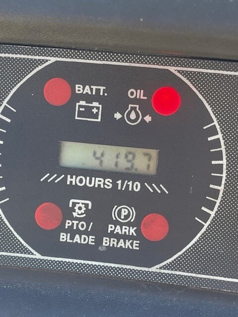 Cub Cadet LTX1050VT Image 3