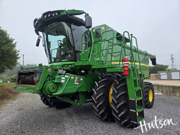 Photo of 2024 John Deere S770