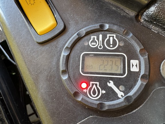 2018 John Deere Z930M Photo 6