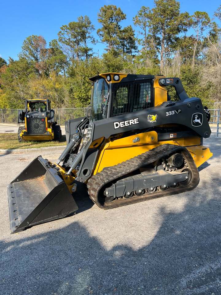 John Deere 333 P Image 3