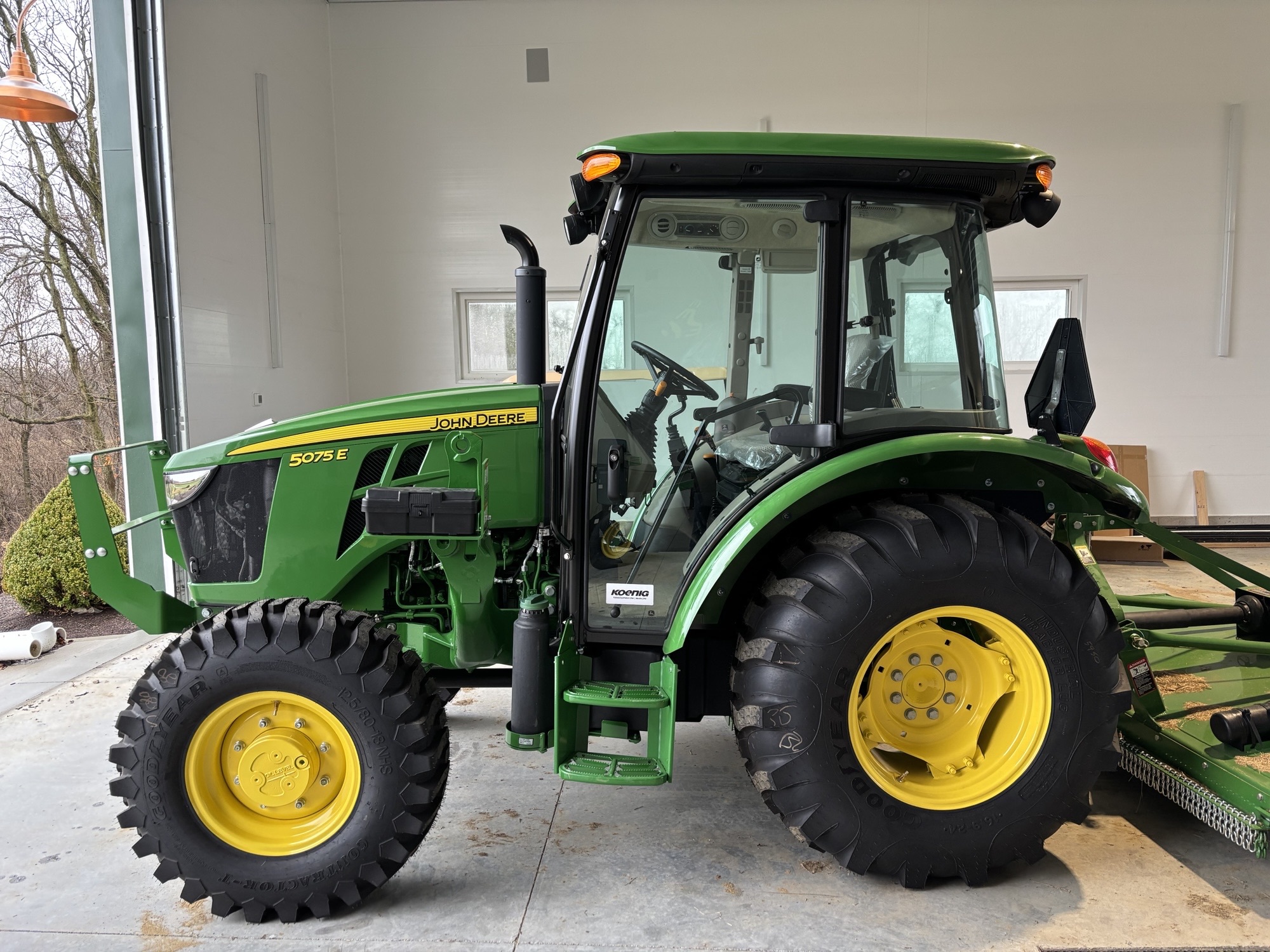 Used 2025 John Deere 5075E Utility Tractors at Koenig Equipment in Lebanon, OH - PhotoXL0