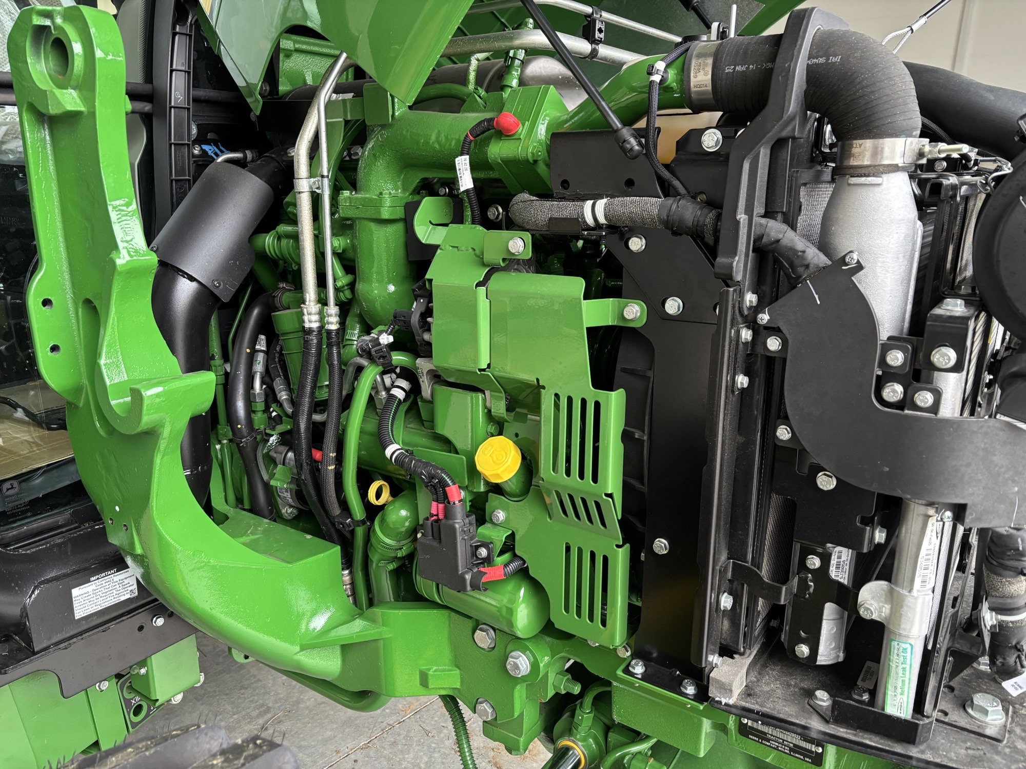 Used 2025 John Deere 5075E Utility Tractors at Koenig Equipment in Lebanon, OH - PhotoXL9