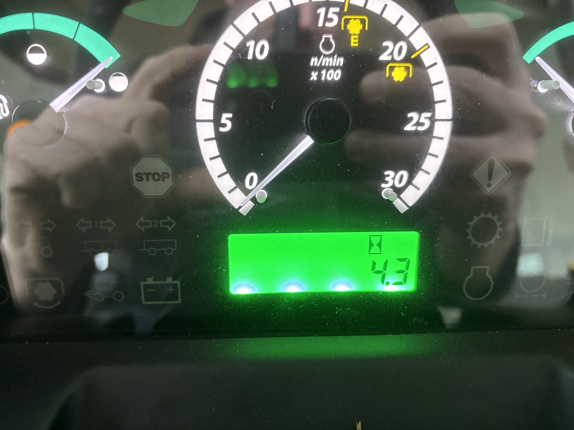 Used 2025 John Deere 5075E Utility Tractors at Koenig Equipment in Lebanon, OH - PhotoXL11