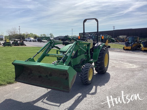 Photo of 2018 John Deere 4066M