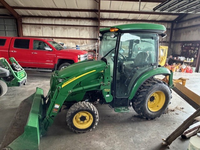 2010 John Deere 3720 Image 1