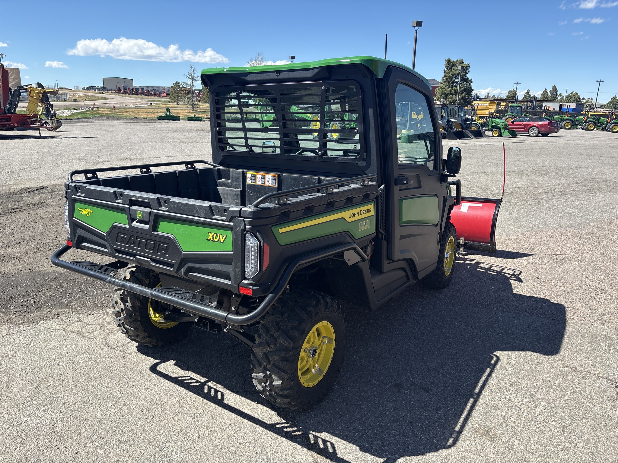 2025 John Deere XUV 845R Premium Cab Image 4
