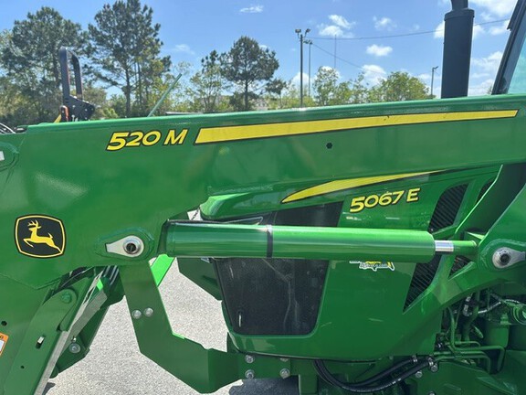 0 John Deere 5067E-2