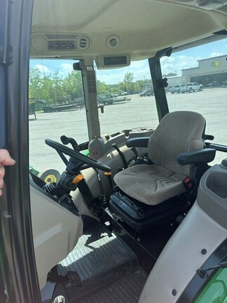 0 John Deere 5067E-3