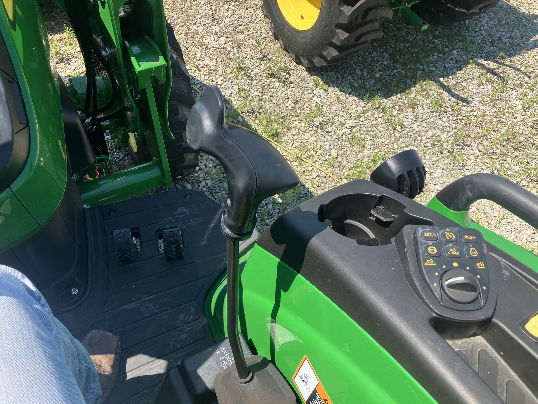 New In-Stock 2026 John Deere 4052R Compact Utility Tractors at Koenig Equipment in Greensburg, IN - PhotoXL17