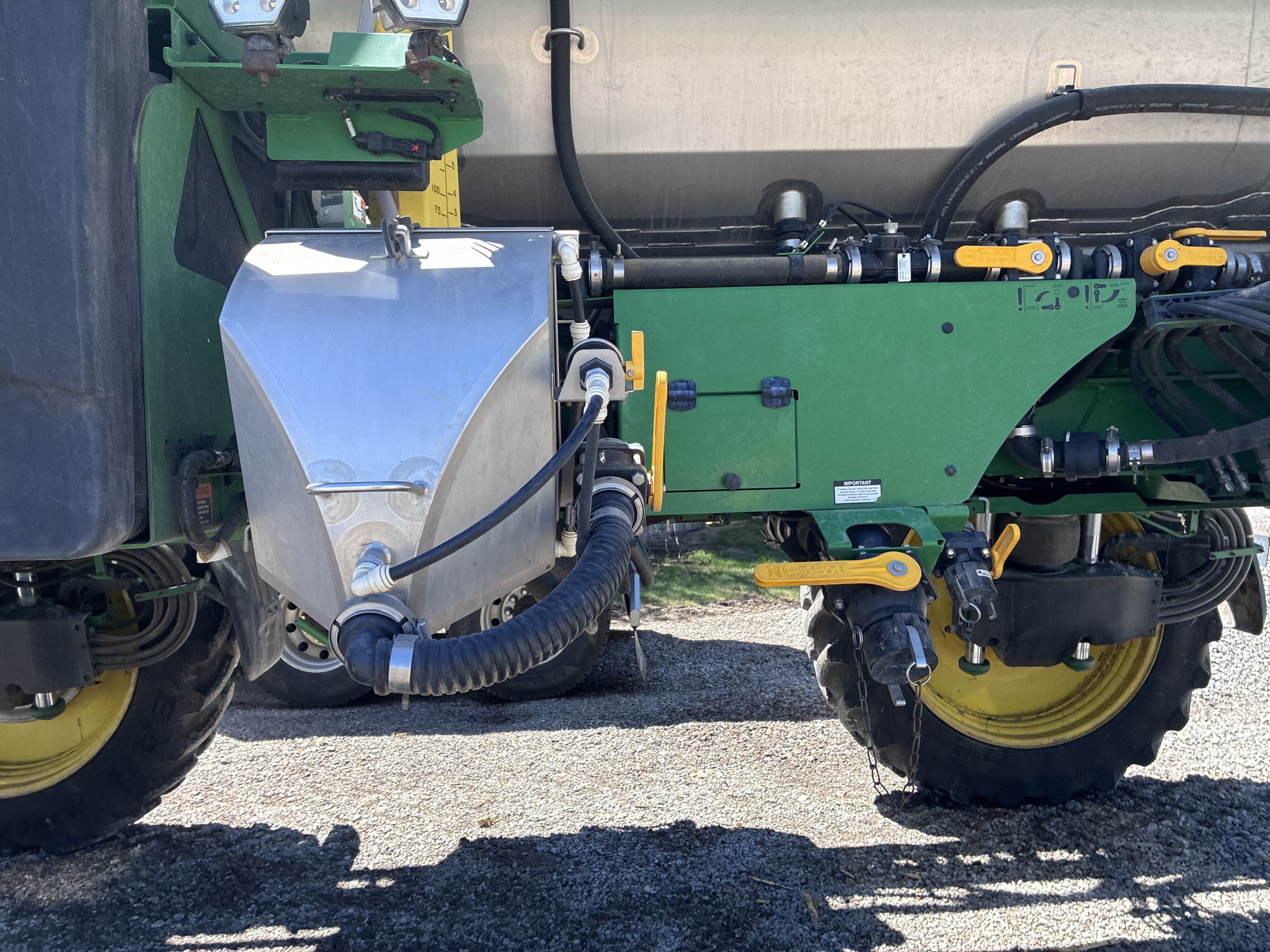 2023 John Deere 412R Image 4