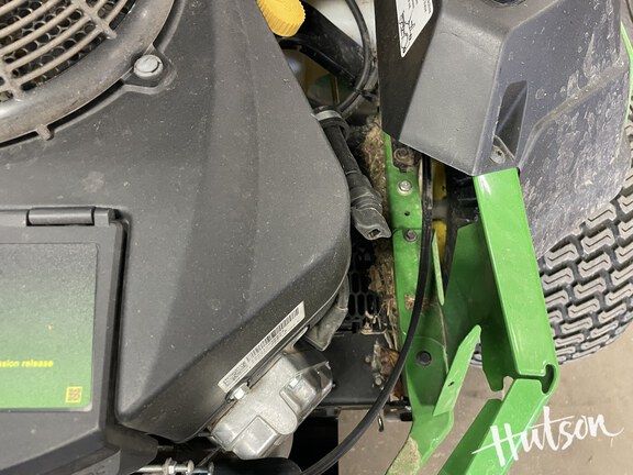 Photo of 2025 John Deere Z330R