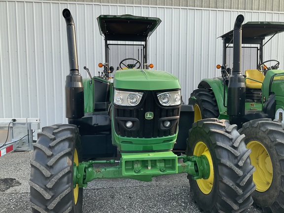 Photo of 2018 John Deere 6120M