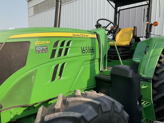 Photo of 2018 John Deere 6120M
