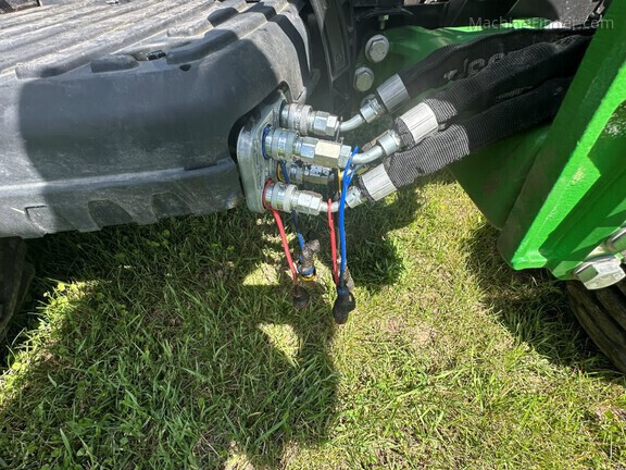 Photo of 2024 John Deere 1023E
