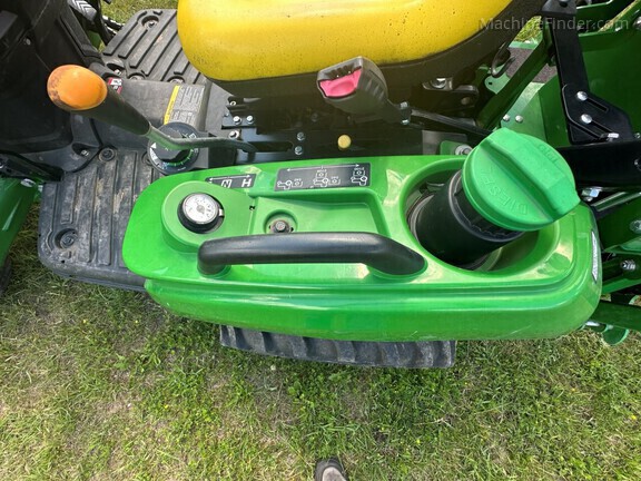 Photo of 2024 John Deere 1023E