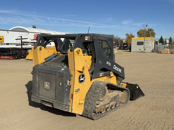 2017 John Deere 317G