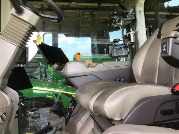 Photo of 2024 John Deere 8R 340