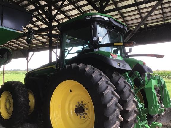 Photo of 2024 John Deere 8R 340