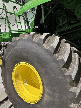 2023 John-Deere S780