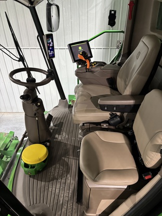 2023 John-Deere S780