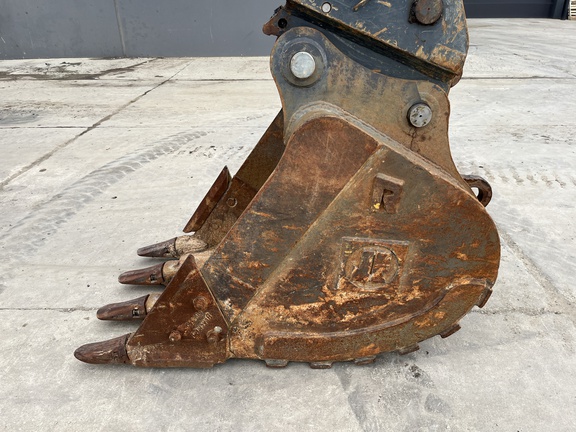 2021 John Deere 135G